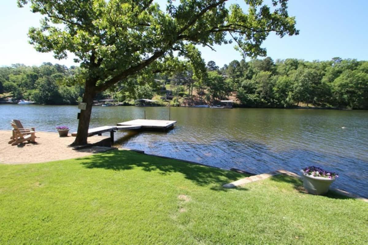 #02 - Unique Lakeside Studio Cottage- Pet Friendly Hot Springs Zewnętrze zdjęcie